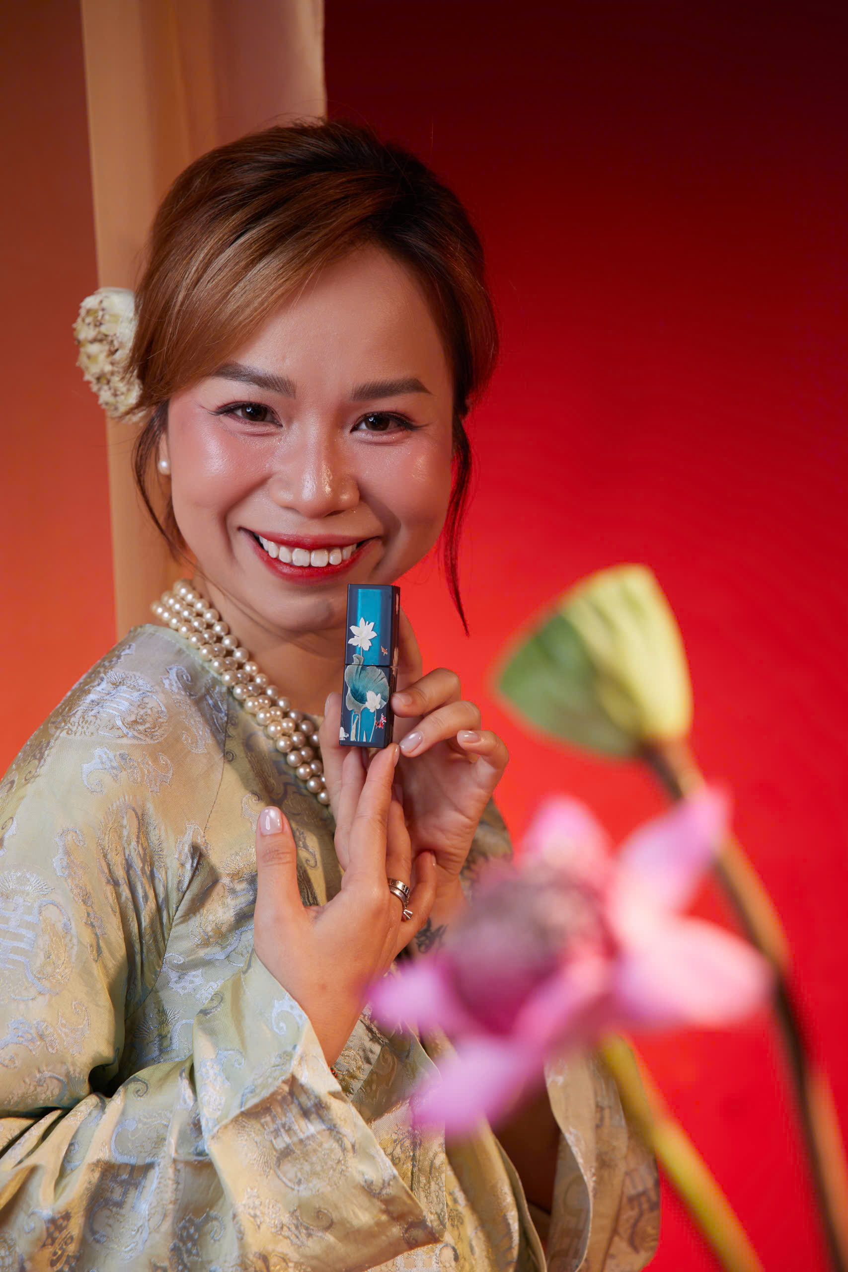 Đồng Lê Quỳnh Hương người sáng lập thương hiệu son MoiEm.