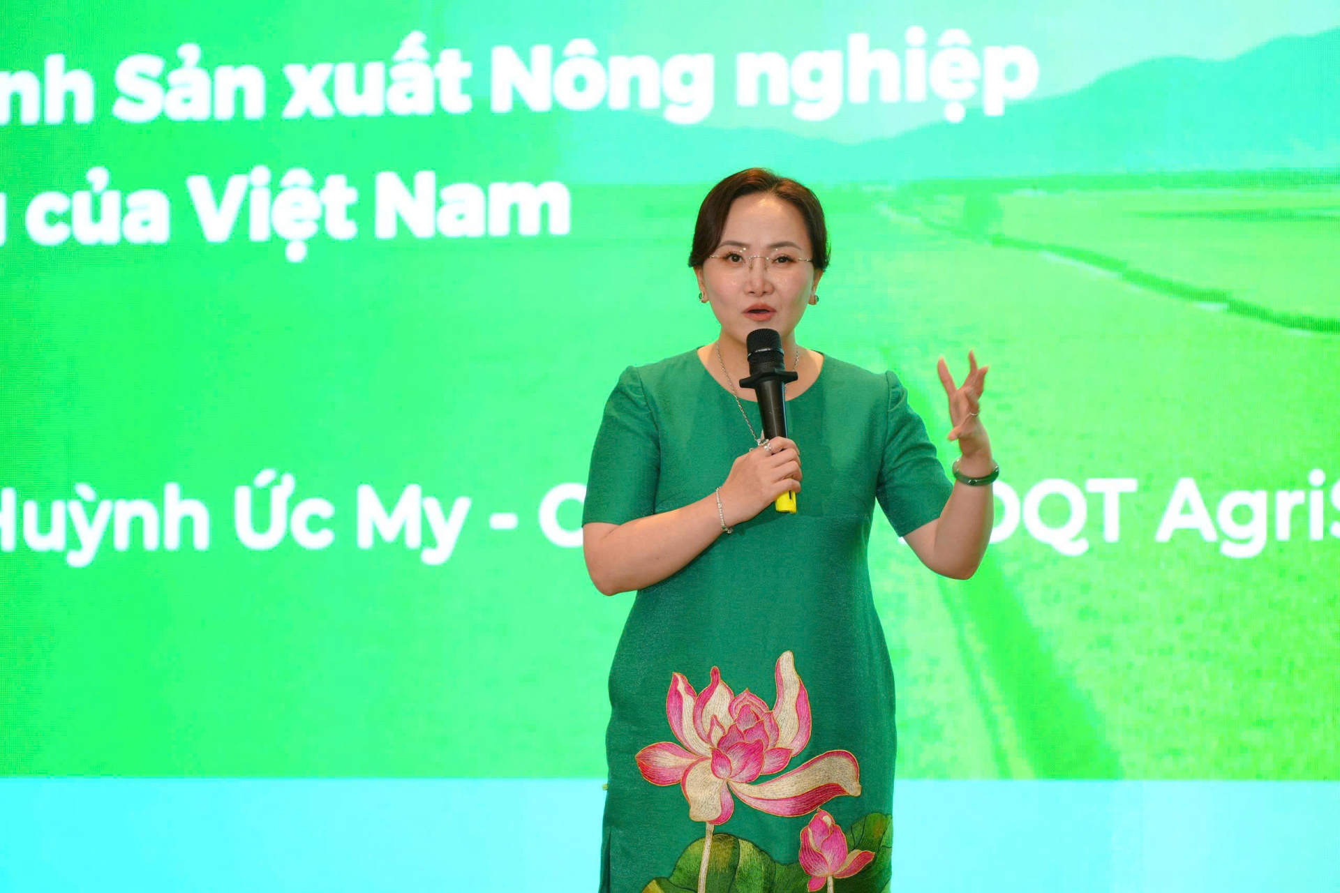 Bà Đặng Huỳnh Ức My, Chủ tịch HĐQT AgriS, hai năm liên tiếp được Fortune ghi nhận trong Top 100 phụ nữ có tầm ảnh hưởng nhất châu Á.