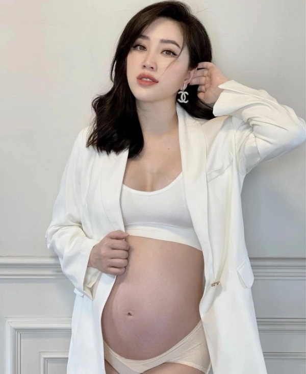 Học Bảo Thy, Trinh Phạm 5 chiêu chăm sóc da khỏe đẹp, ngừa rạn da khi mang bầu
