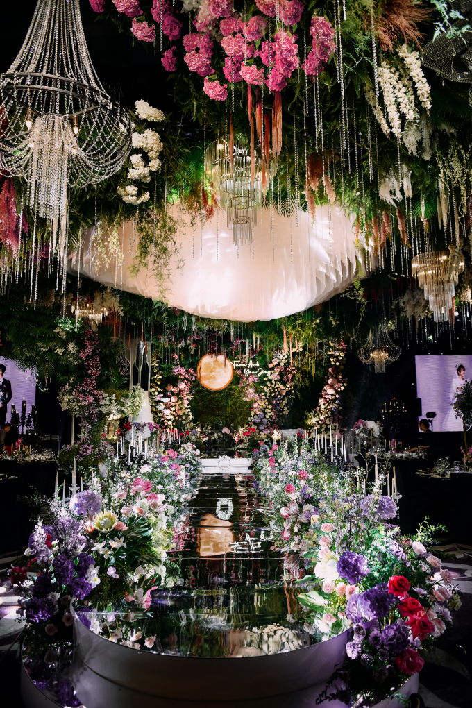 Đám cưới sang xịn ở Ba Đình, Hà Nội: Cô dâu chú rể chi cả tỷ cho concept cổ tích với hơn 1 tấn hoa nhập khẩu