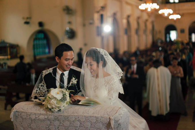 Tăng Thanh Hà và Louis Nguyễn kết hôn năm 2012 sau 1 thời gian hẹn hò