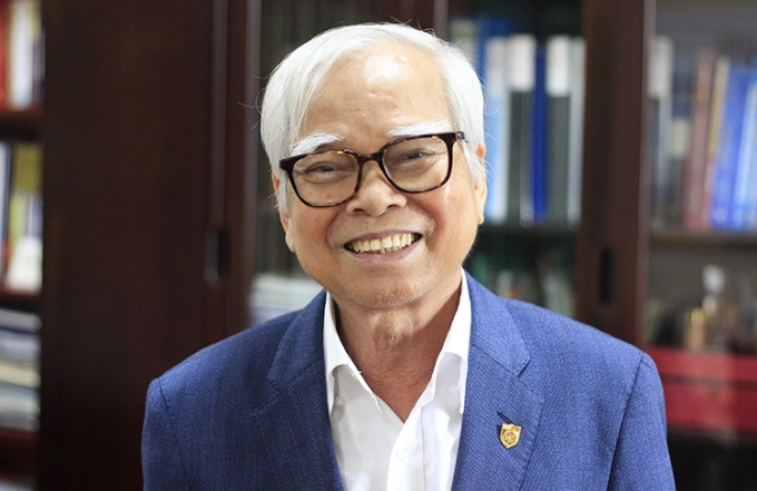 Thầy Nguyễn Văn Hoà
