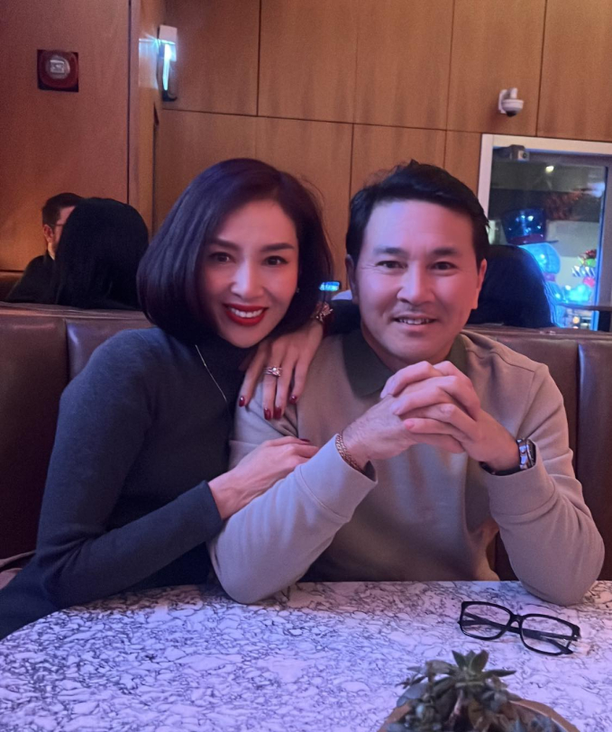 Hoa khôi Thu Hương và ông xã