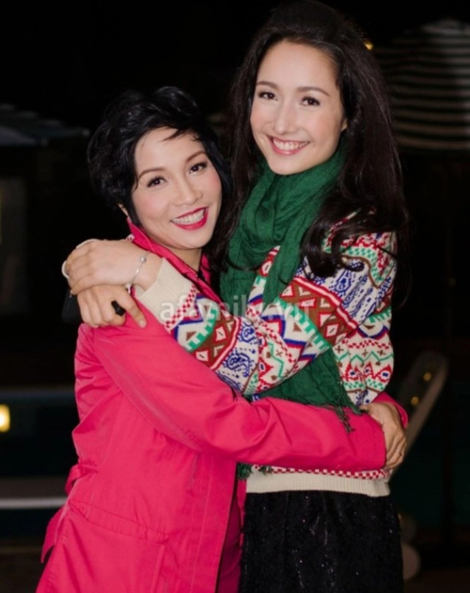 Mỹ Linh và con gái Anna Trương