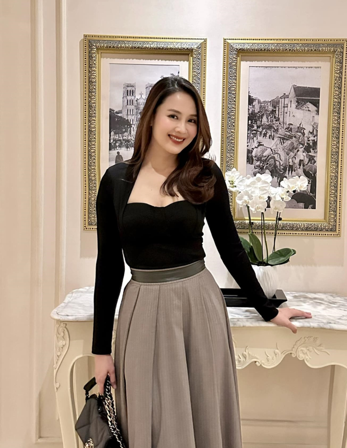 Ở tuổi 41, Hồng Diễm ngày càng mặc đẹp nhờ 5 món thời trang