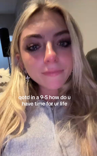 Brielle trong video than khóc về sự bế tắc tuyệt vọng sau khi đi làm