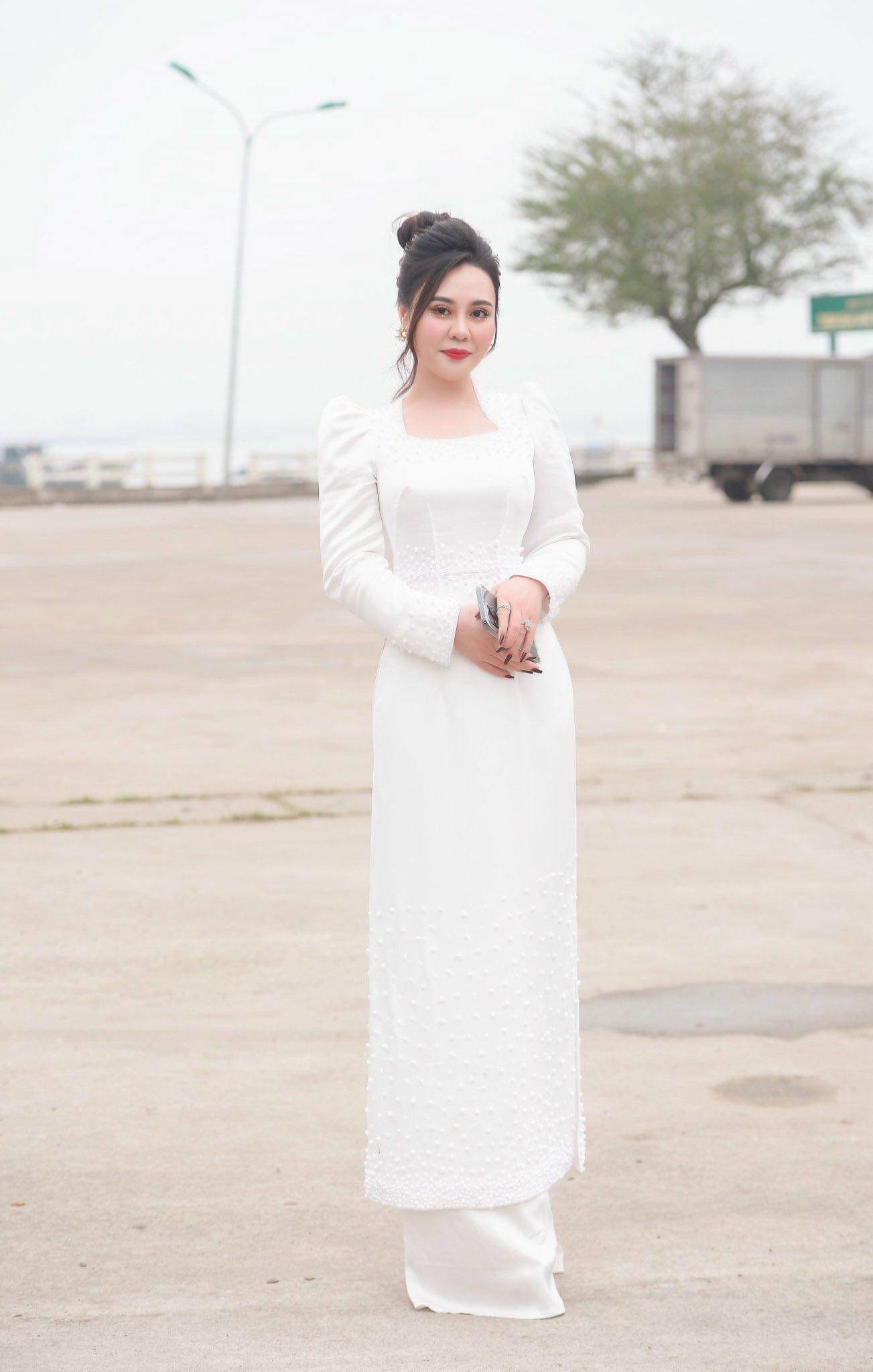 Hoa hậu Phan Kim Oanh dùng hết tiền cát xê để từ thiện