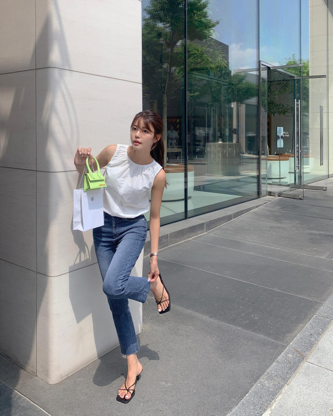 4 xu hướng sandal của mùa hè năm nay: Kéo chân thon dài, cộng thêm điểm tinh tế cho trang phục