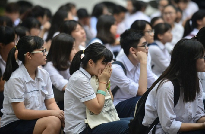 Kỳ thi lớp 10 ở Hà Nội được đánh giá căng thẳng hơn cả kỳ thi đại học. (Ảnh minh hoạ)