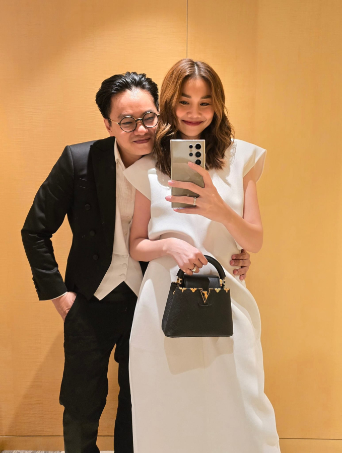 Thời trang của Phạm Thanh Hằng ngày càng trẻ trung sau khi lấy chồng, quý cô 40+ học theo là chuẩn