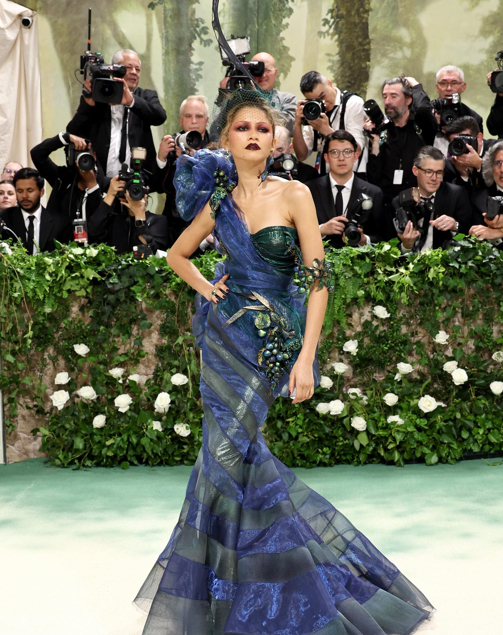 Thảm đỏ Met Gala 2024: Zendaya lộng lẫy nhất cho đến khi Gigi Hadid xuất hiện, nhiều ngôi sao được nhận xét là “nhạt”