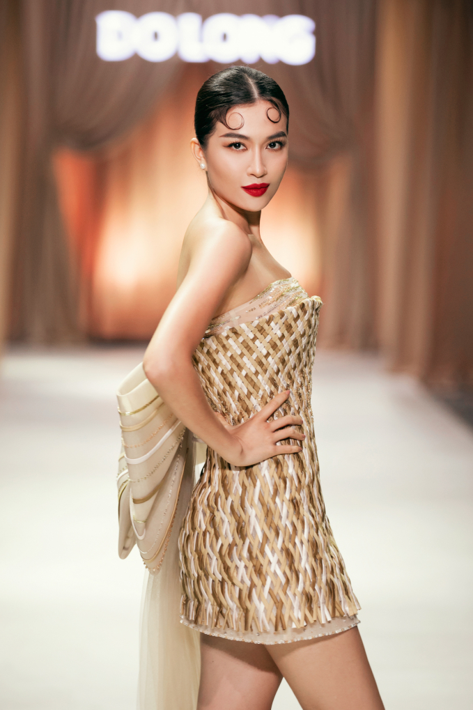 Hoa hậu H'Hen Niê diện đầm làm từ 