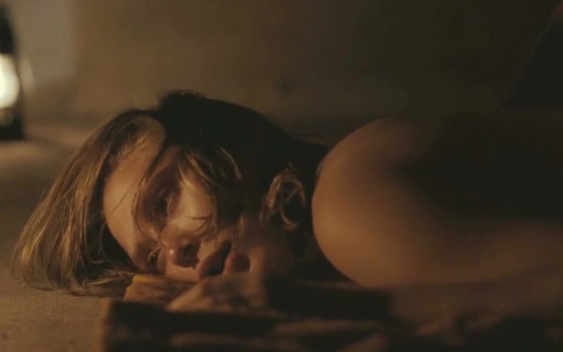 Một trong những cảnh nóng của Elizabeth Olsen ở phim 