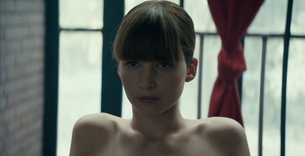 Jennifer Lawrence thiêu đốt màn hình với cảnh nóng trong 