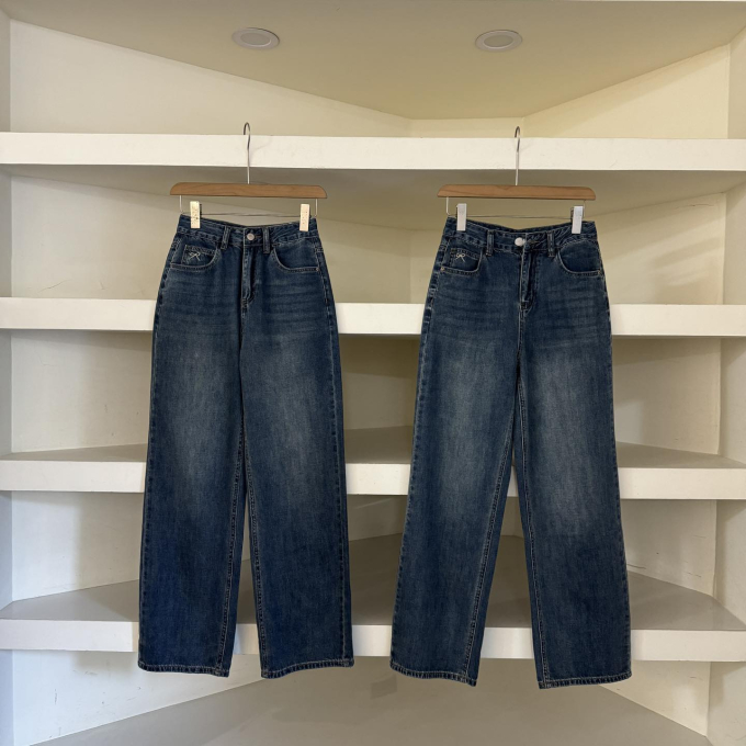 10 set quần jeans theo phong cách tối giản, phụ nữ trên 40 tuổi nên tham khảo