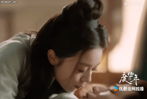Một cảnh hôn của Trương Lăng Hách và Triệu Kim Mạch được hé lộ trong trailer của 