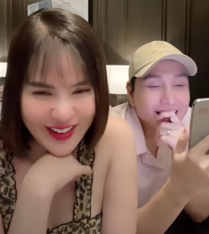 Vũ Luân livestream hé lộ chuyện đi nước ngoài diễn với nghệ sĩ cải lương Phượng Hằng