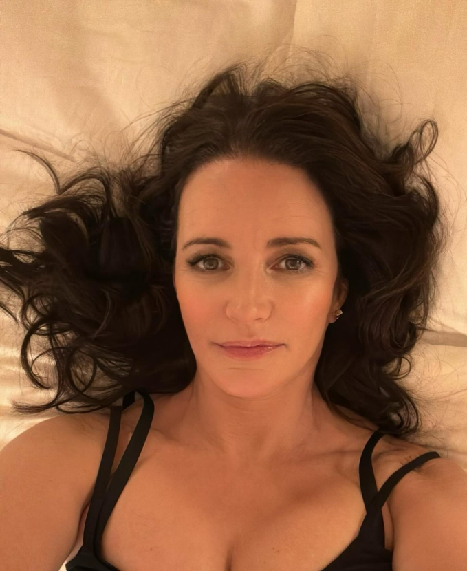 Dù để mặt mộc thì ngoại hình Kristin Davis vẫn rất rạng rỡ