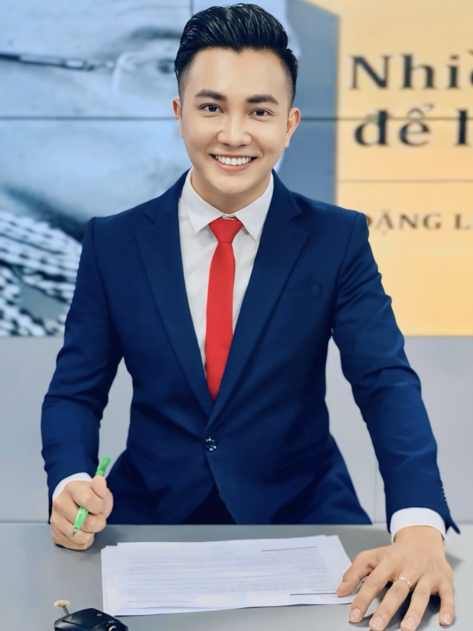 Quá khứ đi phát tờ rơi kiếm sống của mỹ nam phim VTV được săn đón nhất