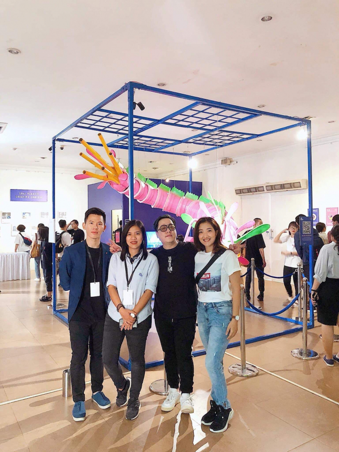 Từ trái sang: Maxk Nguyễn (Giám đốc sáng tạo)- Iris Cao (Giám đốc nội dung) - Hai thành viên sáng lập của Đội ngũ phát triển dự án 