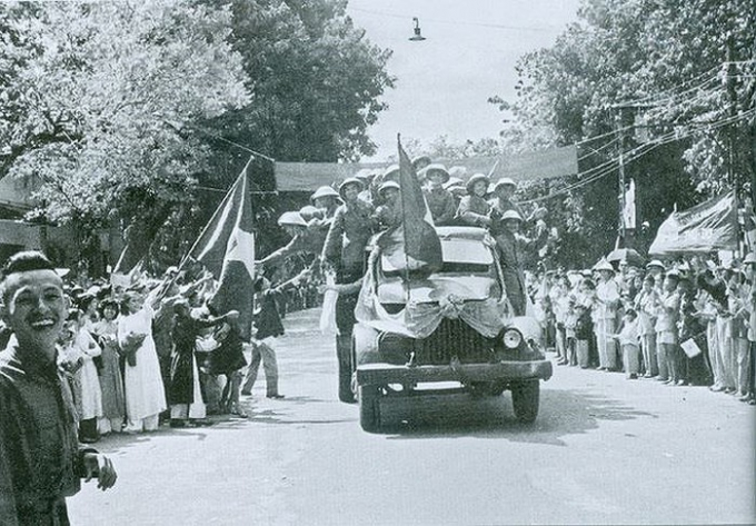 Đoàn quân chiến thắng tiến về giải phóng Thủ đô ngày 10/10/1954