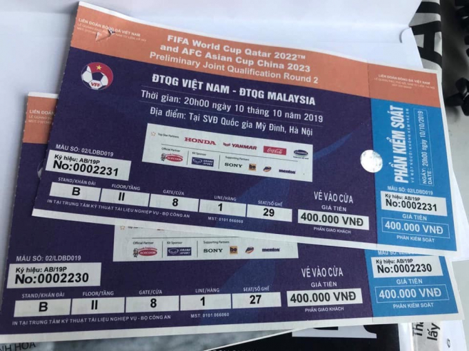 VFF đã bán hết toàn bộ 20.000 vé trận đấu giữa đội tuyển Việt Nam và Malaysia chỉ sau 1 ngày mở bán online