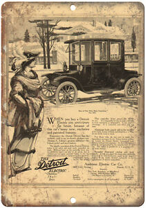 Hình ảnh quảng cáo chiếc ô tô điện của hãng Detroit Electric năm 1912