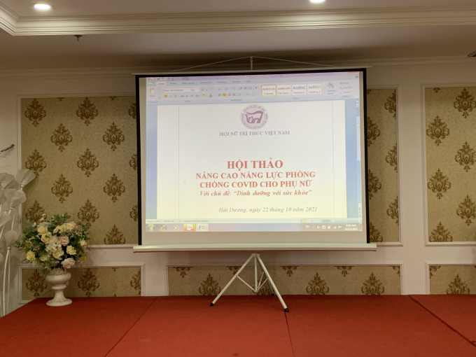 Ngày 22/10, Hội NTT Việt Nam phối hợp với  LHPN tỉnh Hải Dương tổ chức Hội thảo nâng cao năng lực phòng chống Covid-19 cho phụ nữ. 