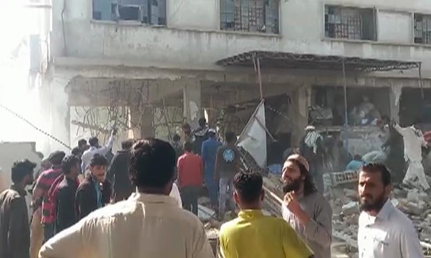 Hiện trường vụ nổ ở Karachi, miền Nam Pakistan