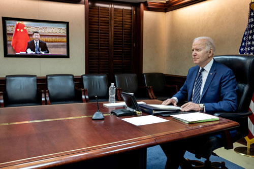 Tổng thống Mỹ Joe Biden và Chủ tịch Trung Quốc Tập Cận Bình hội đàm trực tuyến hôm 18-3 Ảnh: Reuters
