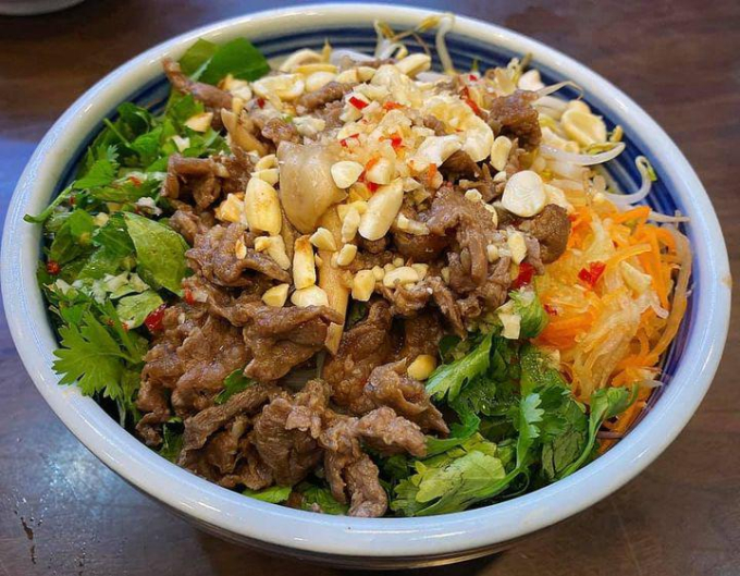 10 món ăn đường phố Việt Nam ngon nhất do CNN bình chọn