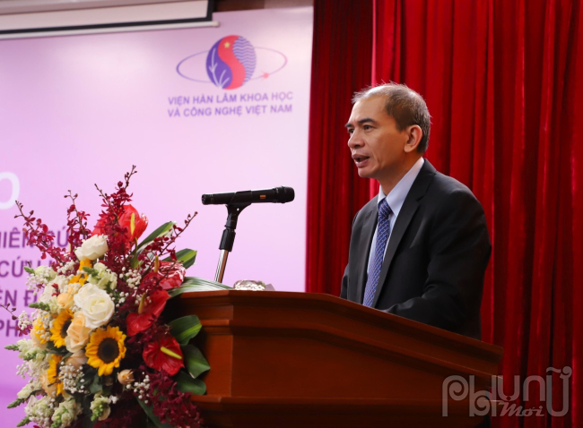 PGS.TS Trần Tuấn Anh, Phó Chủ tịch Viện Hàn lâm Khoa học và Công nghệ Việt Nam phát biểu khai mạc Hội thảo.