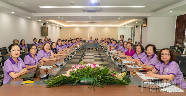 Toàn cảnh Hội nghị lần thứ IV Ban Thường vụ, Ban Chấp hành Hội Nữ trí thức Việt Nam khóa III, nhiệm kỳ 2021 – 2026. Ảnh: Hoàng Toàn