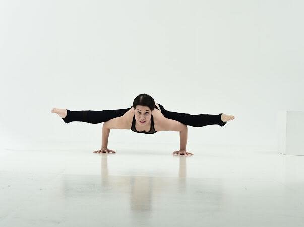  Feeling flow vẫn có đặc tính nguyên bản của Yoga như rèn luyện sức bền và sức mạnh, tốt cho tim mạch, giúp tăng khả năng cân bằng, chữa stress.