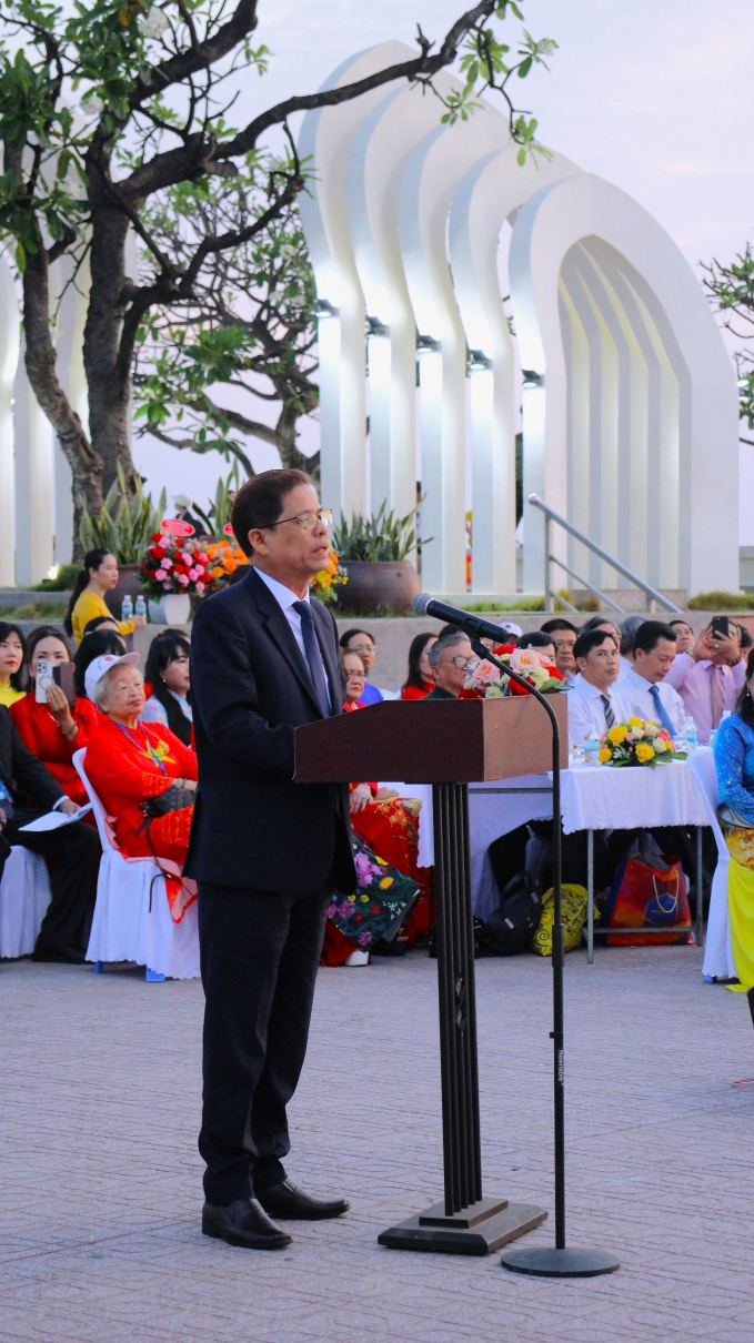 Chủ tịch UBND tỉnh Khánh Hòa- Ông Nguyễn Tấn Tuân cổ vũ, hoanh nghênh và đồng hành cùng Hội UNESCO tỉnh Khánh Hòa