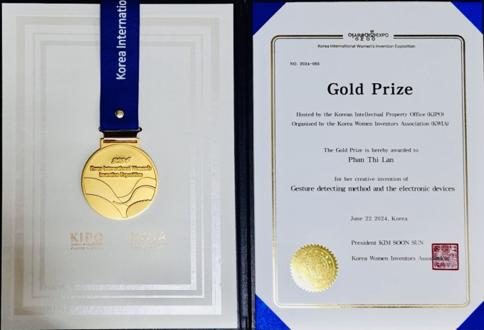 TS. Phan Thị Lan cùng nhóm nghiên cứu cũng giành được Huy chương vàng với sáng chế số 10-2302790 do Cục Sở hữu trí tuệ Hàn Quốc cấp ngày 7/9/2018 về “phương pháp nhận biết cử động và thiết bị điện tử tương ứng điện tử”