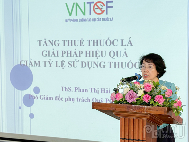 ThS Phan Thị Hải, Phó Giám đốc Quỹ phòng, chống tác hại của thuốc lá, Bộ Y tế chia sẻ về giải pháp tăng thuế thuốc lá. Ảnh: Hoàng Toàn