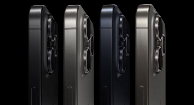 Bốn màu iPhone 15 Pro là Titan Đen, Titan Trắng, Titan Xanh, Titan Tự Nhiên - Ảnh: Apple.