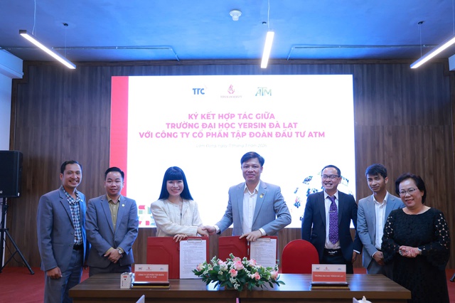 Lễ ký kết hợp tác giữa Trường Đại học Yersin Đà Lạt và Công ty Cổ phần Tập đoàn Đầu tư ATM