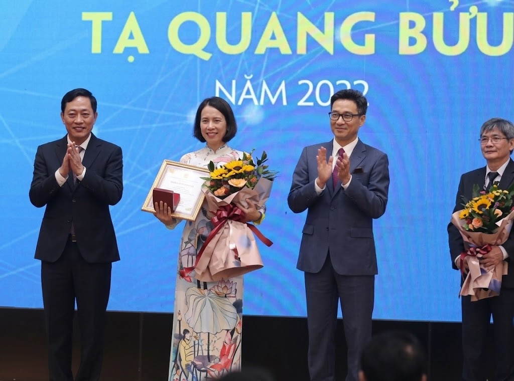 PGS.TS Nguyễn Thị Lệ Thu Đại học Bách khoa TP.HCM nghiên cứu polymer