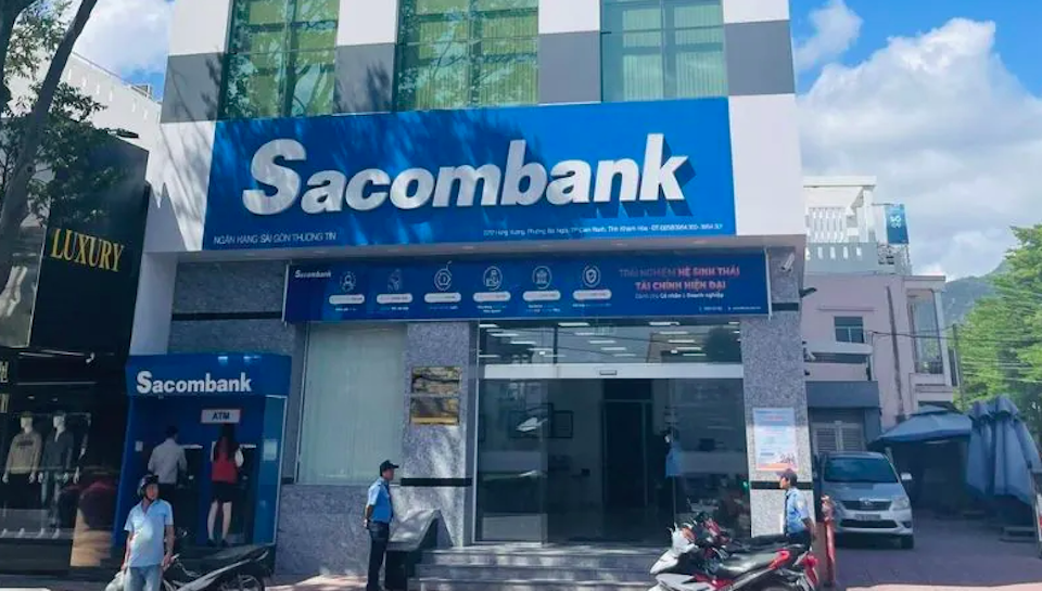 Chỉ trong 3 tháng đầu năm 2026, hơn 2.700 nhân sự đã rời khỏi hệ thống SACOMBANK, đưa quy mô lao động xuống mức thấp nhất kể từ năm 2015