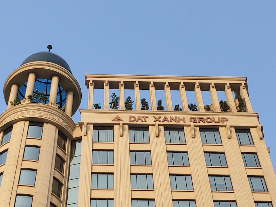Khoản chênh lệch hơn 50 tỷ đồng trong danh sách nợ thuế của Bluemarq Development được xác định phát sinh từ các chứng từ nộp thuế tại tỉnh thành khác và lỗi hệ thống sau khi sáp nhập dữ liệu khu vực chưa phản ánh đúng thực tế tài chính của doanh nghiệp