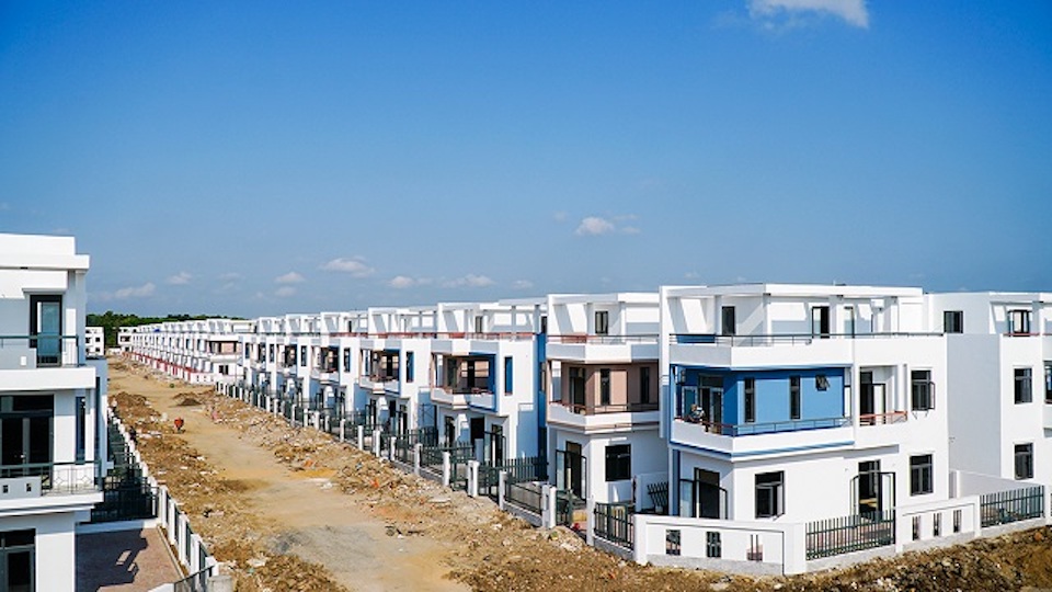 Một góc dự án Viva City tại huyện Trảng Bom, Đồng Nai, nơi có 507 nền đất sắp bị Sacombank thu giữ để xử lý nợ xấu. Ảnh: LDG