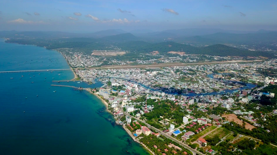 Diện mạo đô thị Phú Quốc nhìn từ trên không. Nguồn: Znews.vn