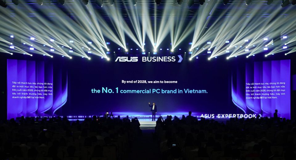 ASUS đặt mục tiêu sẽ chiếm lĩnh vị trí số 1 thị trường máy tính doanh nghiệp tại Việt Nam vào năm 2028.Ảnh: Asus