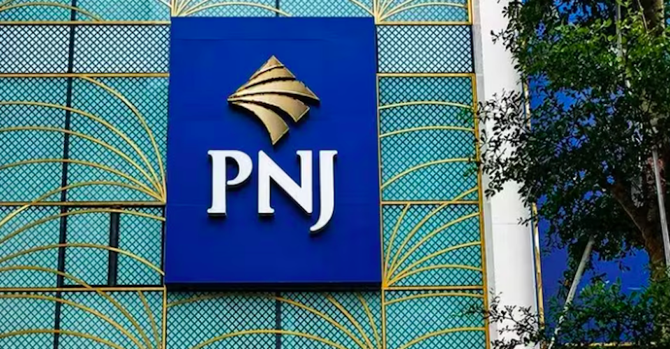Cổ phiếu PNJ liên tục chịu áp lực bán tháo và chạm mức thấp nhất trong hơn một năm trở lại đây. Ảnh minh hoạ