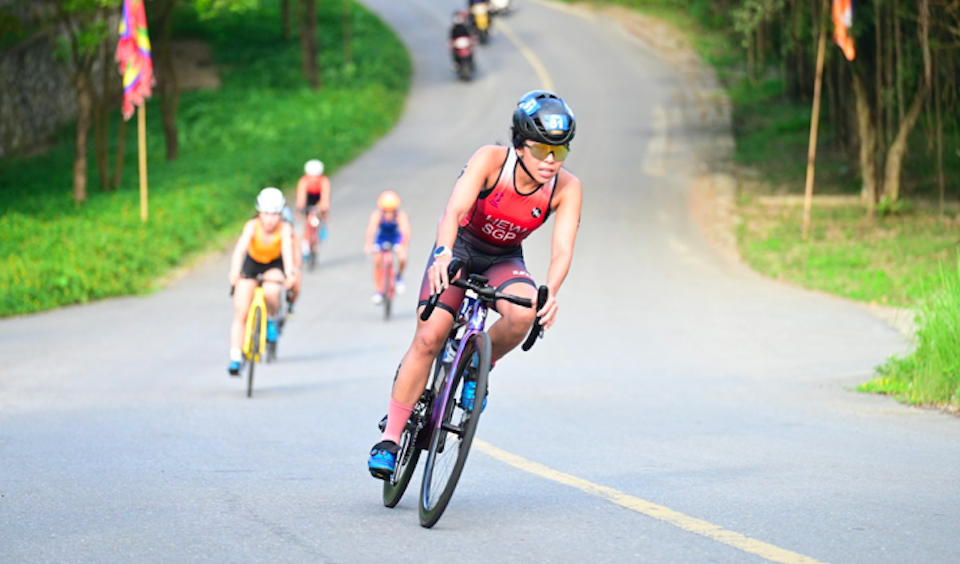 Theo Liên đoàn Triathlon Việt Nam, giải quy tụ các vận động viên thuộc 4 nhóm tuổi, tranh tài ở 6 nội dung (Ảnh: BTC cung cấp)