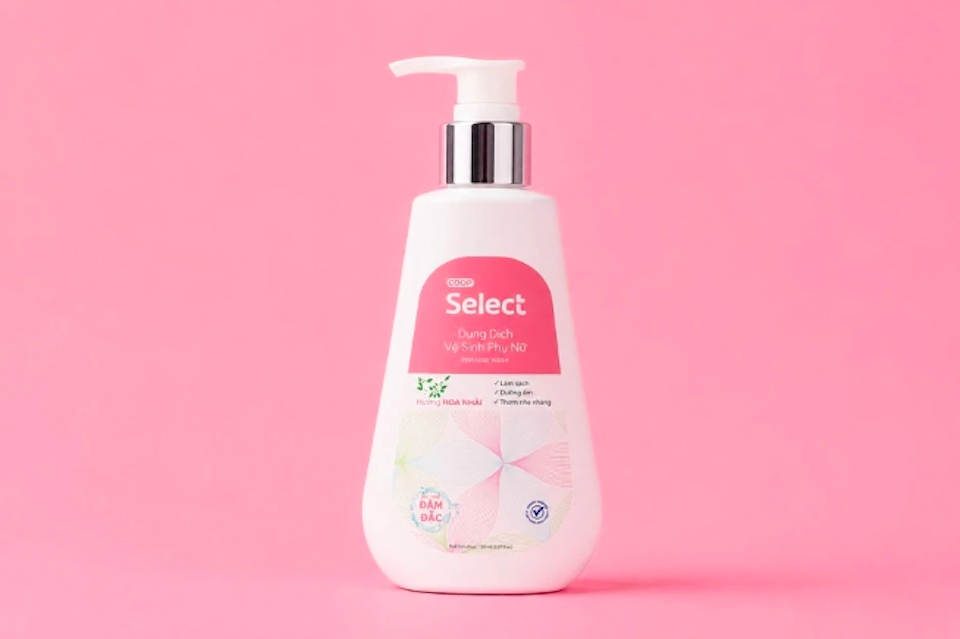 Lô mỹ phẩm Coop Select của Công ty Trường Dương bị tiêu hủy sau khi bị phát hiện không đạt tiêu chuẩn chất lượng. Ảnh chụp màn hình