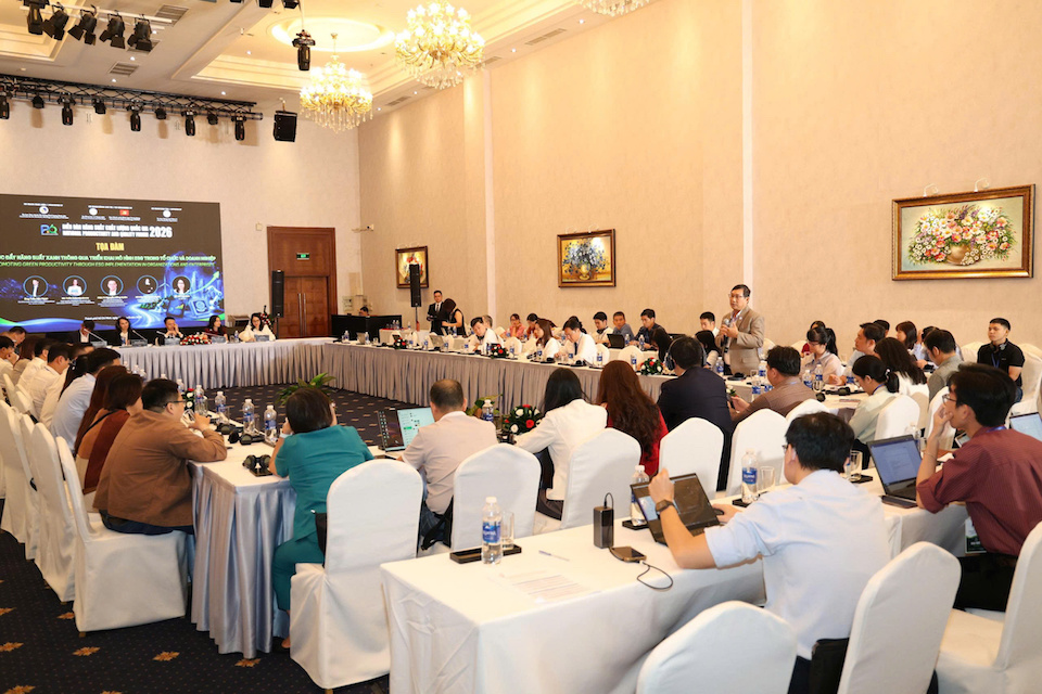 Toàn cảnh Hội thảo “Thúc đẩy năng suất xanh thông qua triển khai ESG trong tổ chức và doanh nghiệp” diễn ra ngày 14/8 tại TP.HCM. Ảnh: BTC