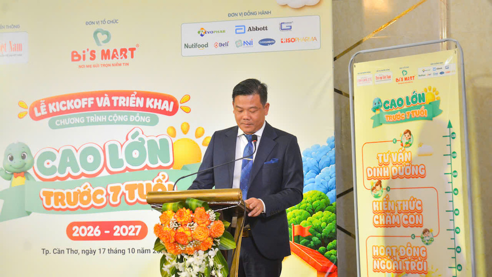 Ông Trần Thanh Vũ – Giám đốc Đối ngoại Bi'S MART chia sẻ về định hướng đồng hành cùng gia đình trong hành trình chăm sóc thể chất cho thế hệ tương lai. Ảnh: BTC